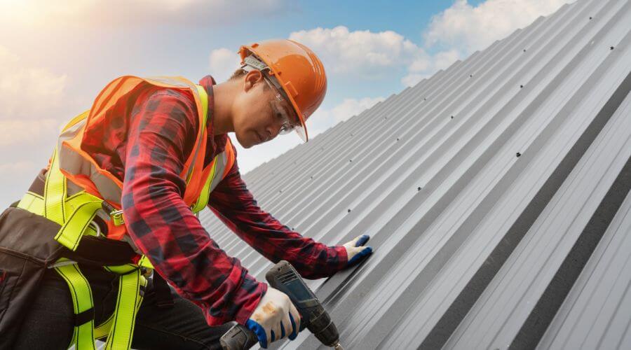 Owens Corning roofing contractor in Logan, IL